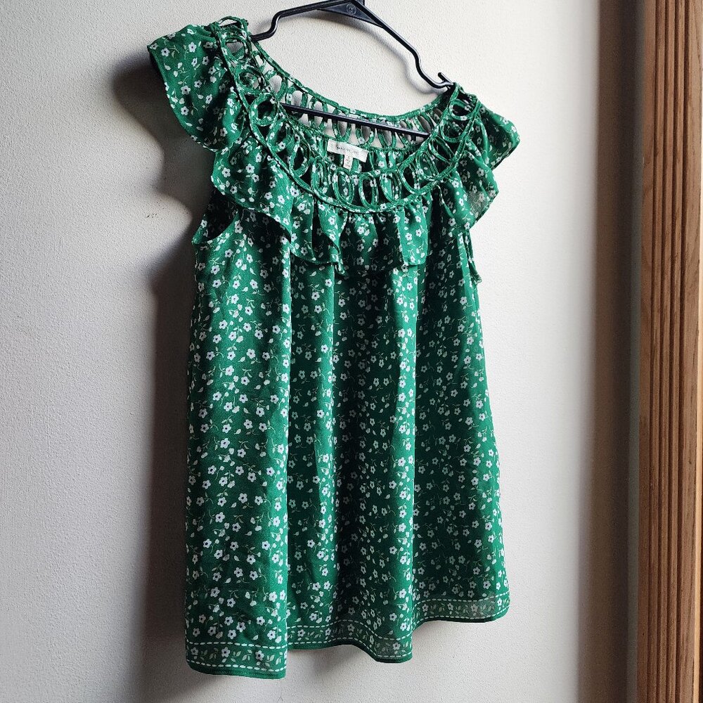 Max Studio Green Floral Sleeveless Ruffle Blouse Size Small